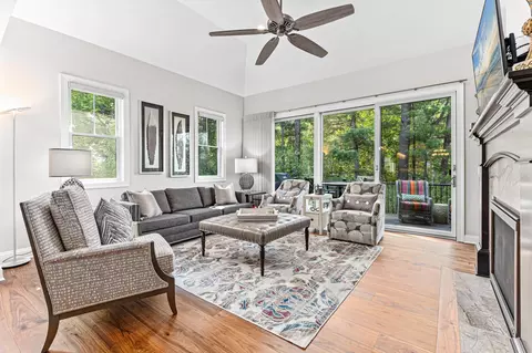 255 Bellwether Path, Wayzata, MN 55391 photo 13