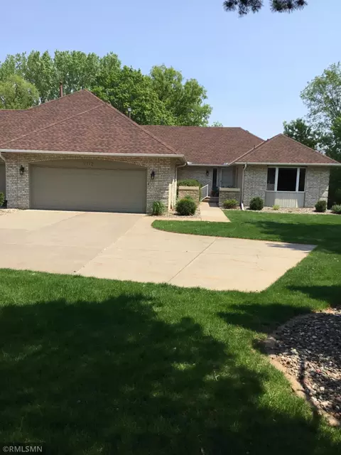 2172 Ferris Ln #6, Roseville, MN 55113