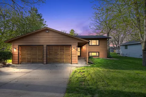 415 Plymouth Ave E, Big Lake, MN 55309