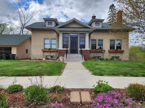 20 E 4th St, Rush City, MN 55069