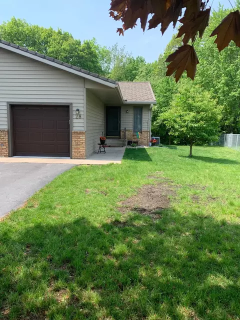 28 Restless Ct, North Mankato, MN 56003