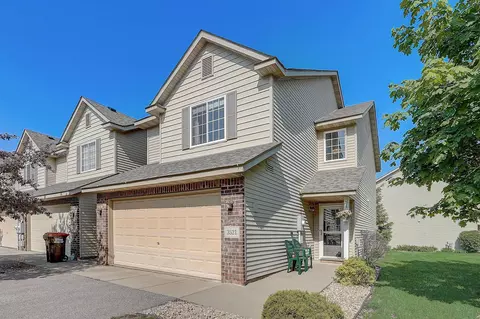 3521 Grafton Ave N, Oakdale, MN 55128