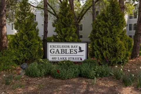 603 Lake St #118, Excelsior, MN 55331