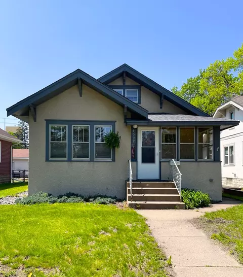 4039 Sheridan Ave N, Minneapolis, MN 55412