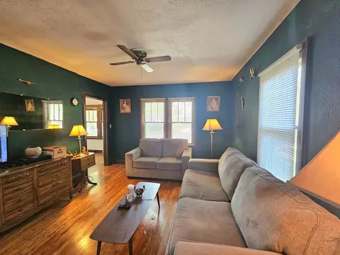 203 E 6th St, Morris, MN 56267 photo 13