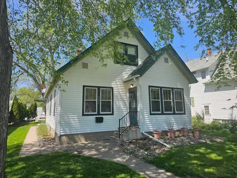 203 E 6th St, Morris, MN 56267 photo 8