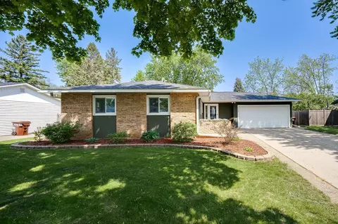 1322 16th St W, Hastings, MN 55033