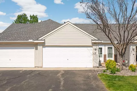 9840 Zinnia Ln N, Maple Grove, MN 55369