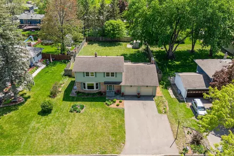 820 11th Ave SE, Forest Lake, MN 55025