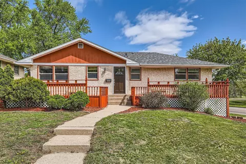 2255 Berland Pl, Saint Paul, MN 55119