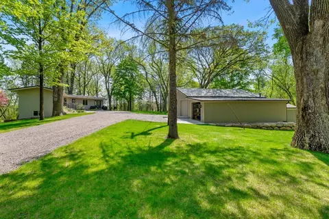 767 Crescent Rd, South Haven, MN 55382