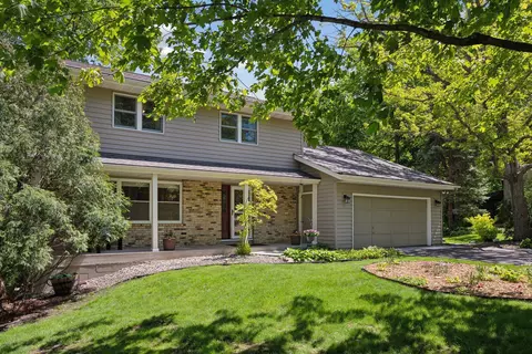 710 Windemere Curv #N, Plymouth, MN 55441