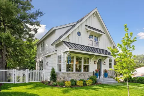 2856 Northview Rd, Wayzata, MN 55391