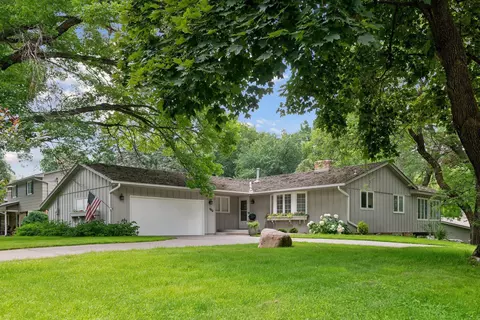 5824 Dewey Hill Rd, Edina, MN 55439