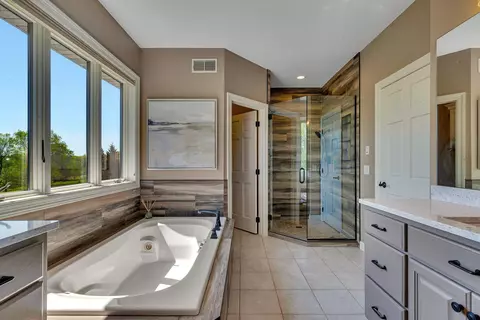 5029 Red Hawk Ct, Saint Augusta, MN 56301 photo 17