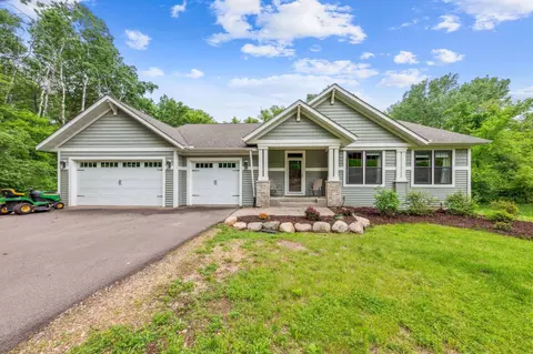 920 Willow Ridge Rd, Hudson, WI 54016