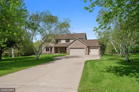 1435 96th St E, Inver Grove Heights, MN 55077