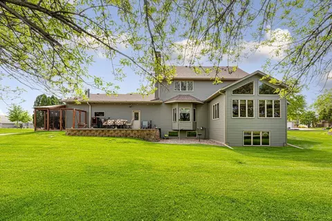 1901 Prairie Ave SW, Faribault, MN 55021 photo 3