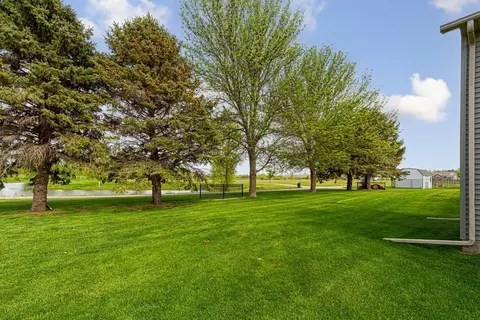 1901 Prairie Ave SW, Faribault, MN 55021 photo 10