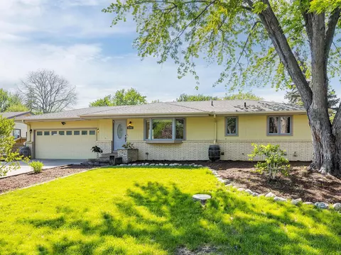 4749 Utah Ave N, New Hope, MN 55428