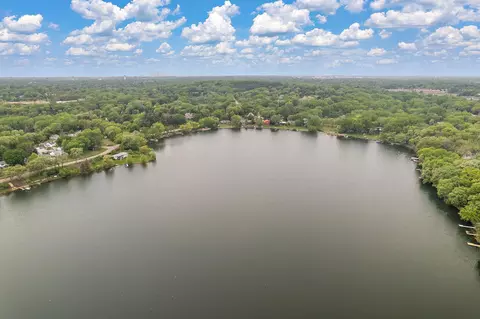 240 Mccarrons Blvd N, Roseville, MN 55113