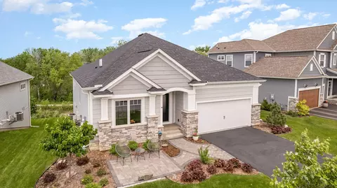 1049 Oakwood Rd, Newport, MN 55055