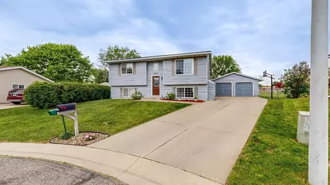 1909 3rd Ave NE, Stewartville, MN 55976