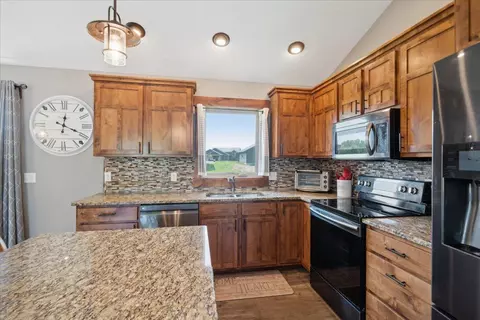 270 Pintail St, Baldwin, WI 54002 photo 9