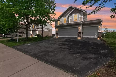 133 Dongola Ln, Shakopee, MN 55379