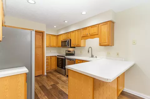 706 Raymond St #5D, Somerset, WI 54025