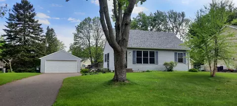 526 Doris Ave, Shoreview, MN 55126