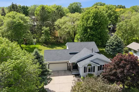 941 Eulaine Cir, Hammond, WI 54015