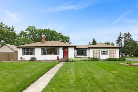 2152 Gardenette Dr S, White Bear Lake, MN 55110