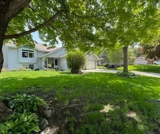 2025 Diablo Dr SE, Owatonna, MN 55060