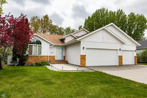 2918 37 12 Ave S, Fargo, ND 58104