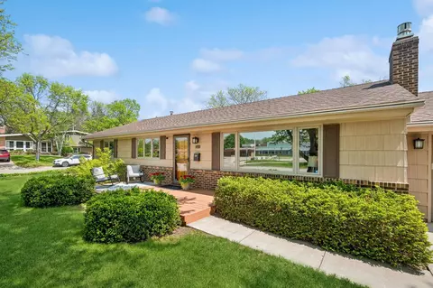 7101 Cornelia Dr, Edina, MN 55435 photo 3