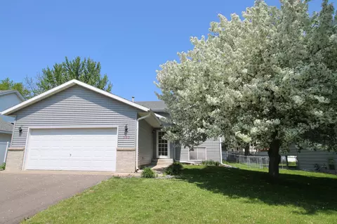 303 9 12 St N, Sauk Rapids, MN 56379