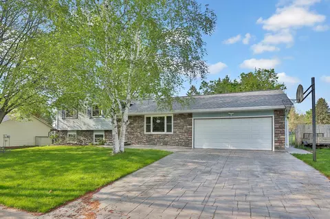 12973 Finch Way, Apple Valley, MN 55124