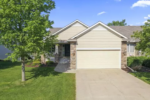 2002 Lake Dr, Northfield, MN 55057