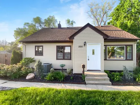 200 E 90th St, Bloomington, MN 55420
