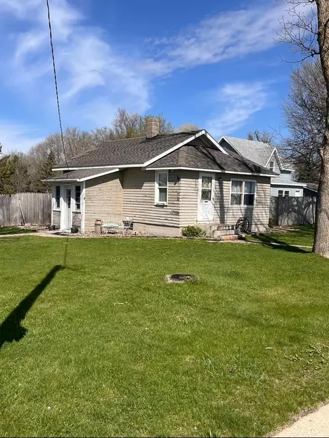405 1st St N, Hoffman, MN 56339 photo 2