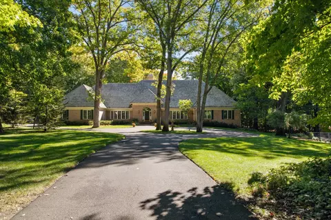 280 Wakefield Rd, Wayzata, MN 55391
