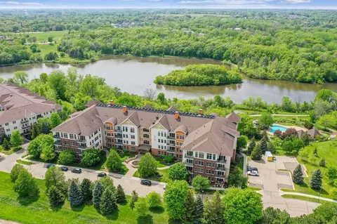 3110 N Chestnut St #212, Chaska, MN 55318