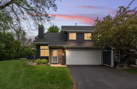 1855 Donegal Dr #1, Woodbury, MN 55125
