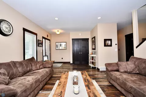 289 Redwood Dr, Mapleton, ND 58059 photo 7