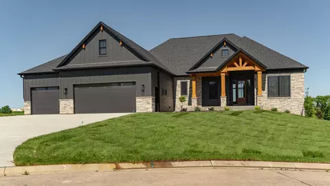 1513 Epperstone Enclave, Byron, MN 55920
