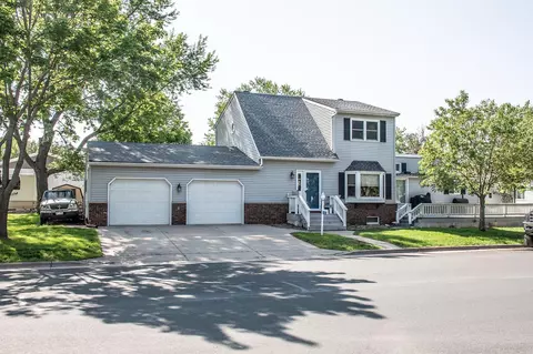 419 W Monroe St, Lake City, MN 55041