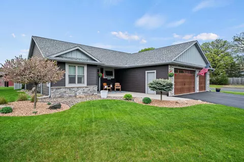 370 Kamloops Pl, River Falls, WI 54022