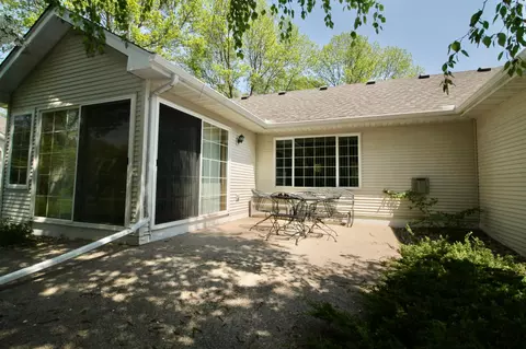 712 24th St SE, Willmar, MN 56201 photo 3