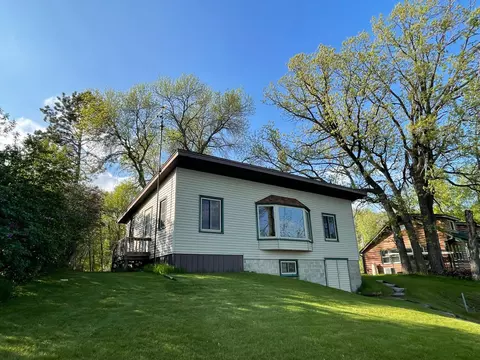 32111 Foxtail Dr, Swanville, MN 56382
